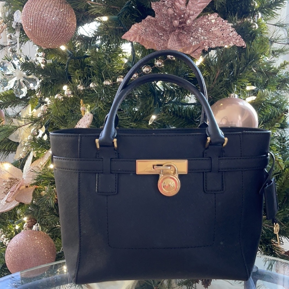 Michael Kors Hamilton traveler black medium leather handbag